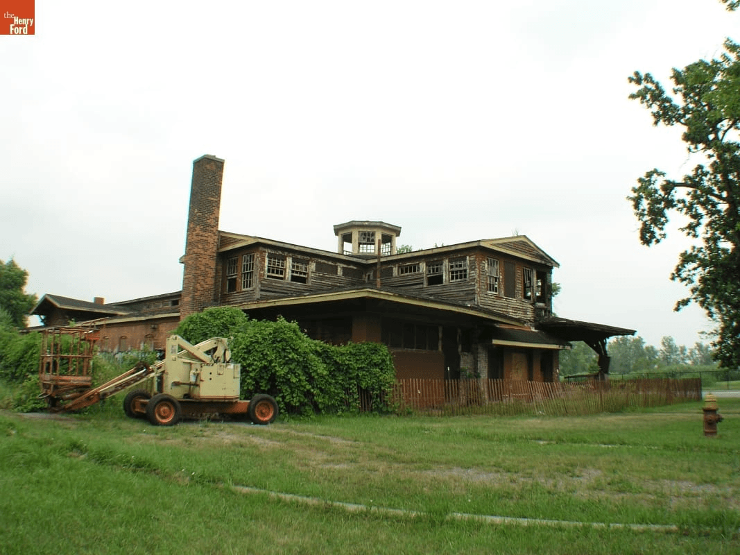 GIF cycling through six images of a building in varying stages of deconstruction