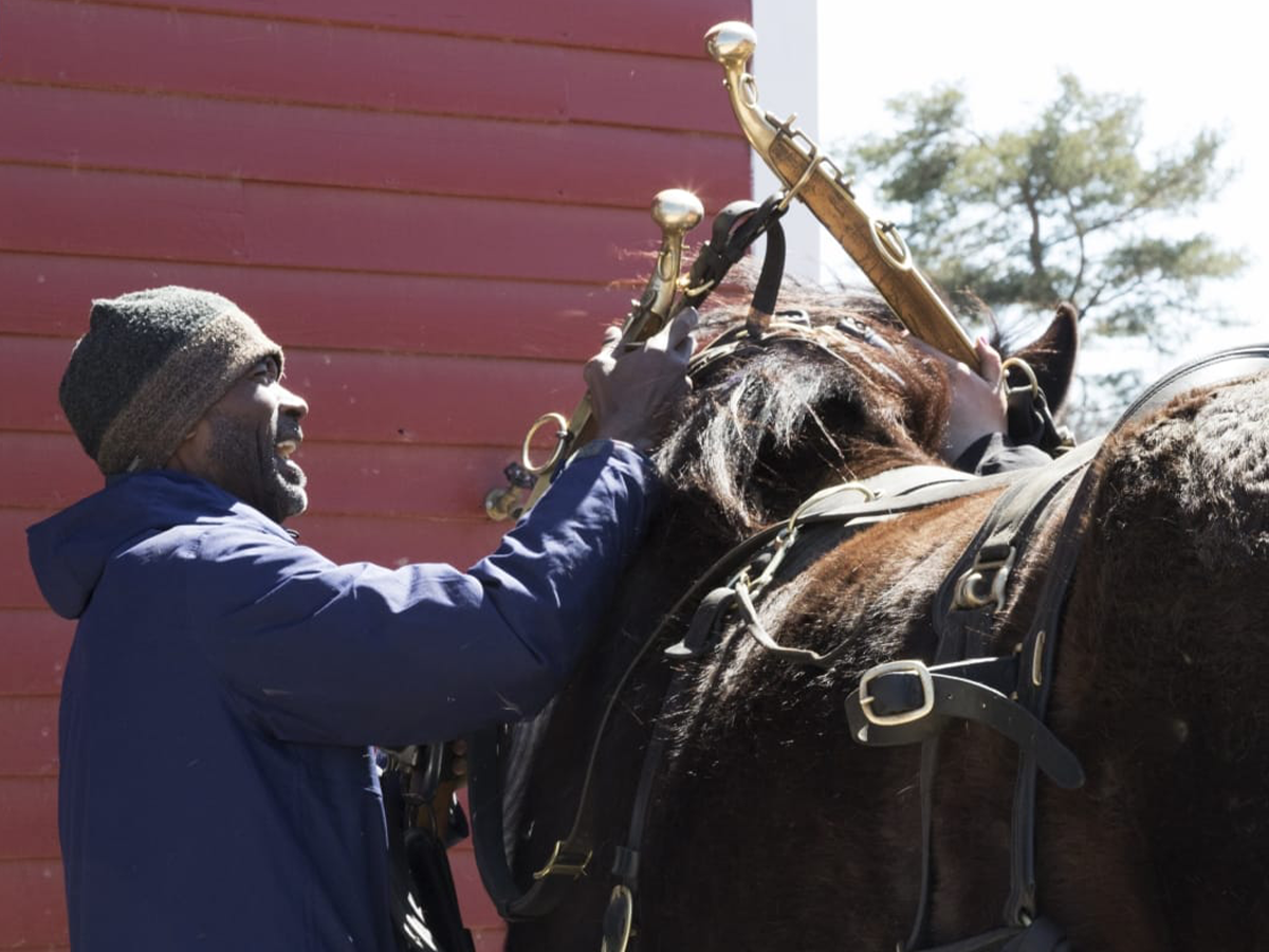 melvin8 Melvin Parson petting a horse