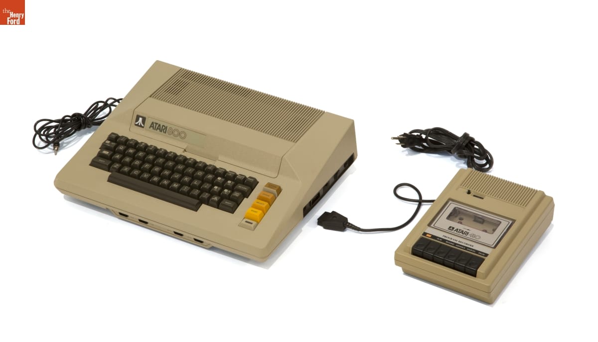 Atari Home Computer, Model 800, 1979-1982 Computer (which looks like a large typewriter) and cassette tape player