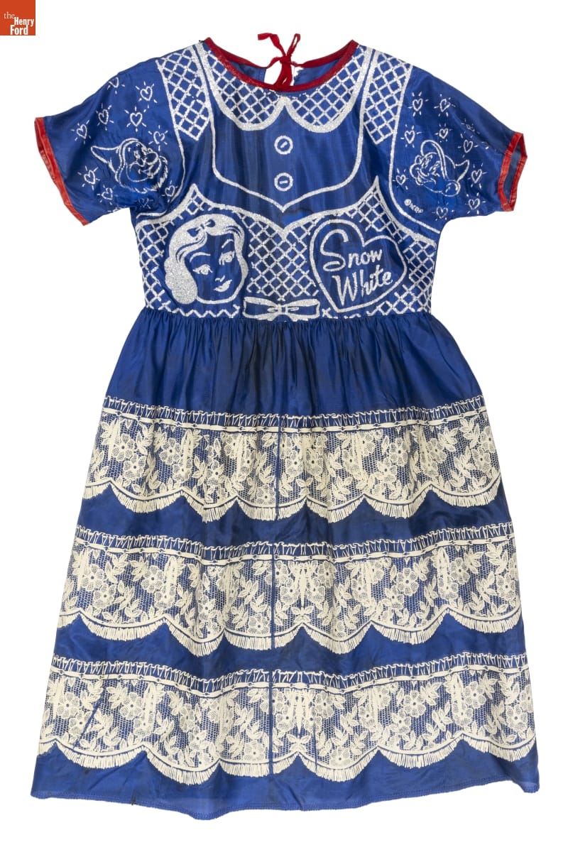 THF196315 Snow White costume, about 1960.